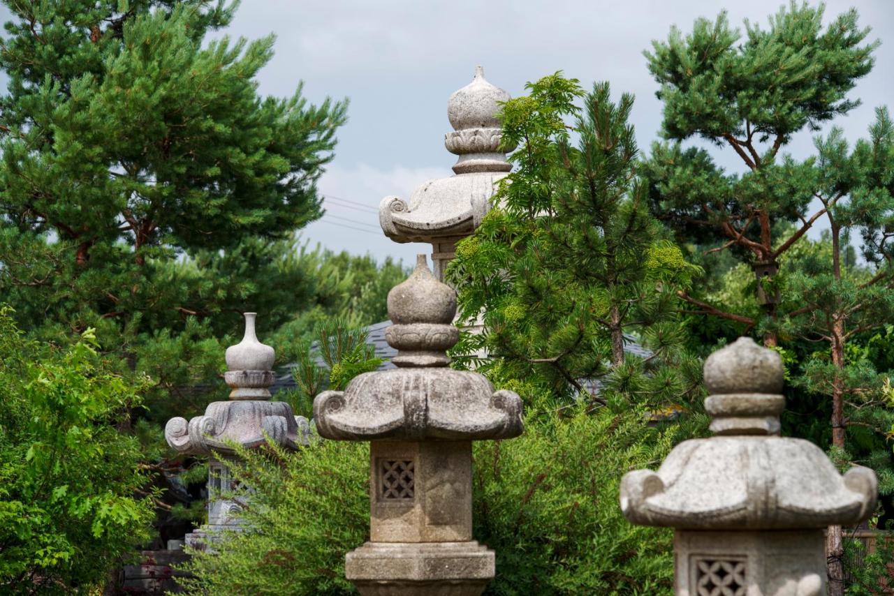 Japoniskas Sodas Medomiskiai 外观 照片